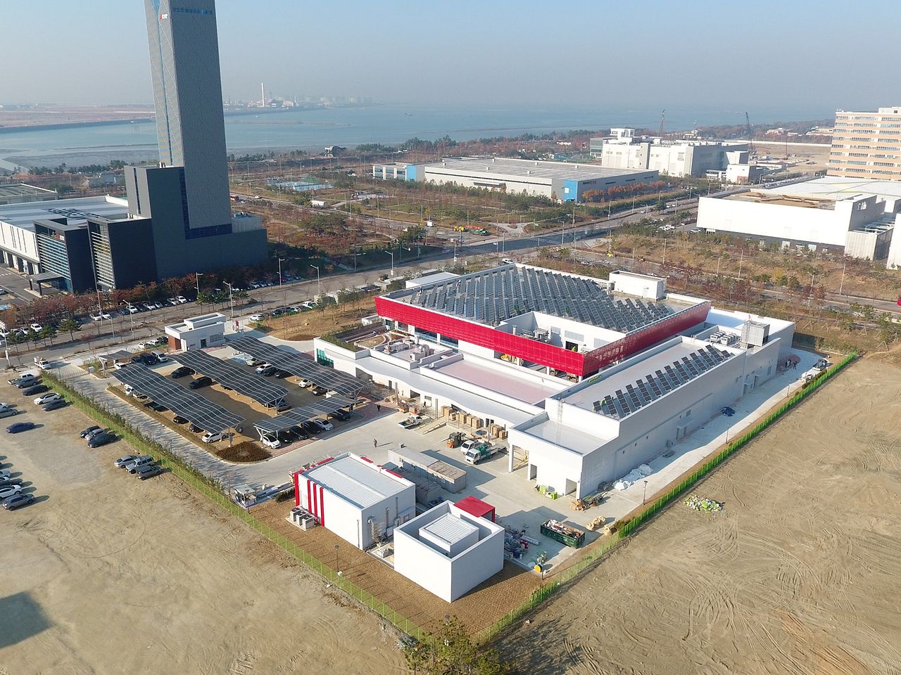 The new high-tech facility for electronics will be the first chemical manufacturing plant in South Korea to be awarded the LEED Gold certification.