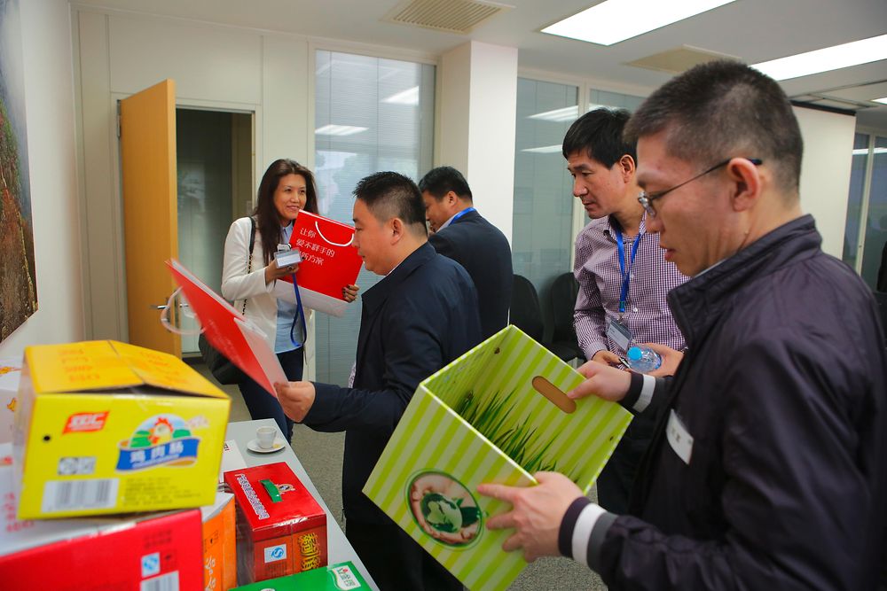 CEOs and general managers from paper packaging industry were checking out Henkel adhesive solutions for folding carton.