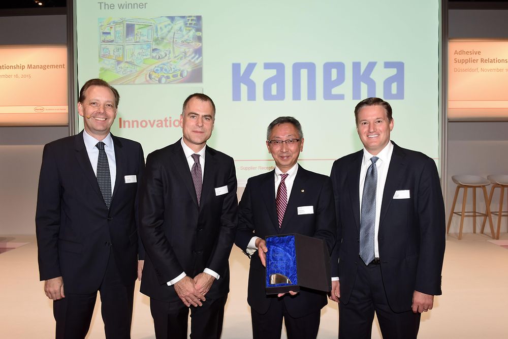 2015-11-18-bild-3-supplier-awards-2015-kaneka.jpg
