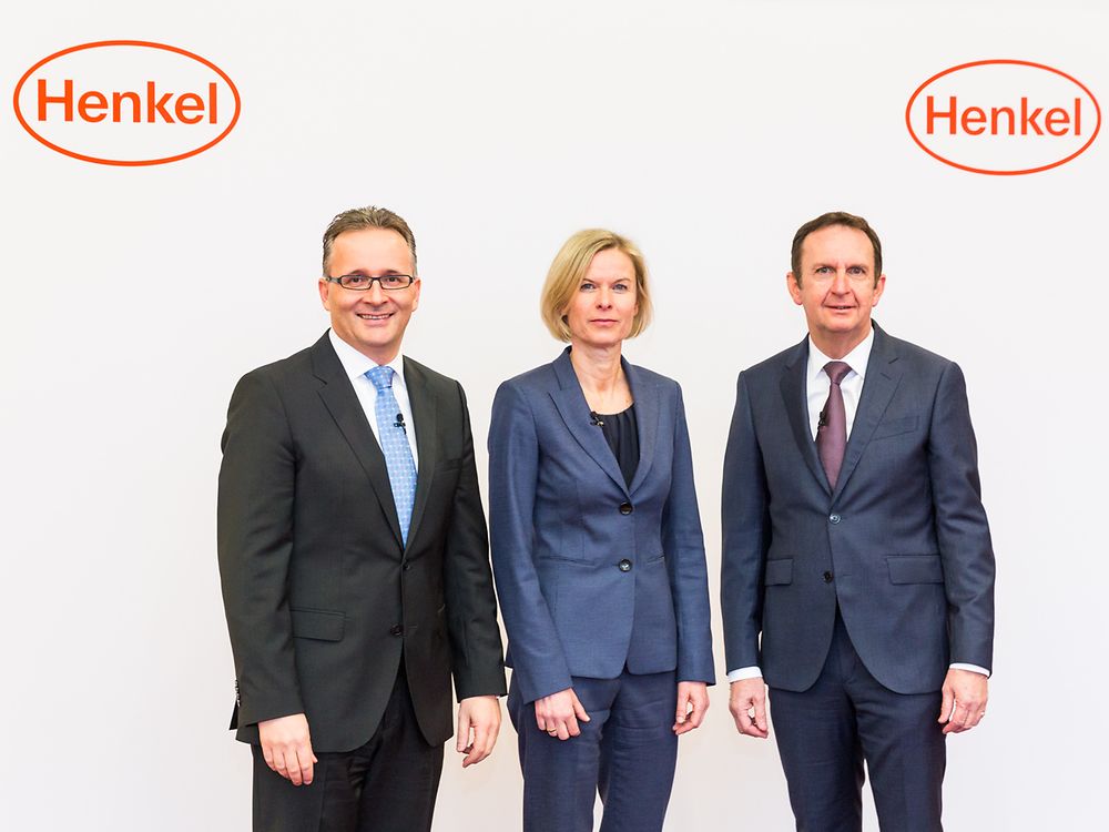 
At the press conference: CEO Hans Van Bylen, Kathrin Menges, Executive Vice President Human Resources, and CFO Carsten Knobel (from right)