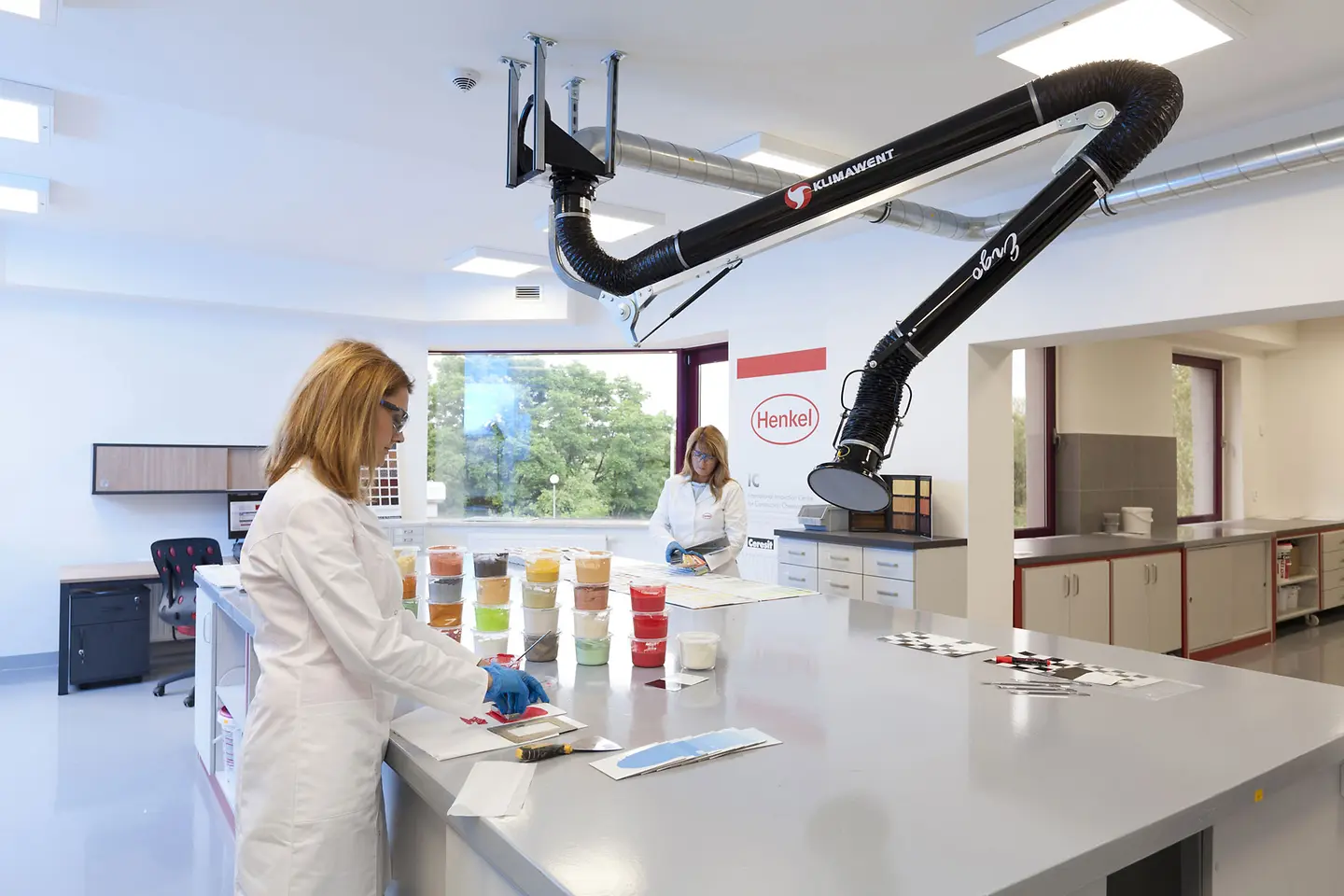 Staporkow_Henkel_Lab_fot_K_Peczalski-1
