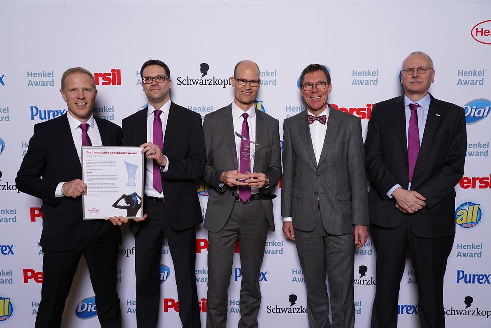 Best Innovation Contributor Award Beauty Care / Evonik (winner): Hans Henning Wenk, Oliver Wittlake, Tammo Boinowitz, Thomas Förster, Hans-Josef Ritzert